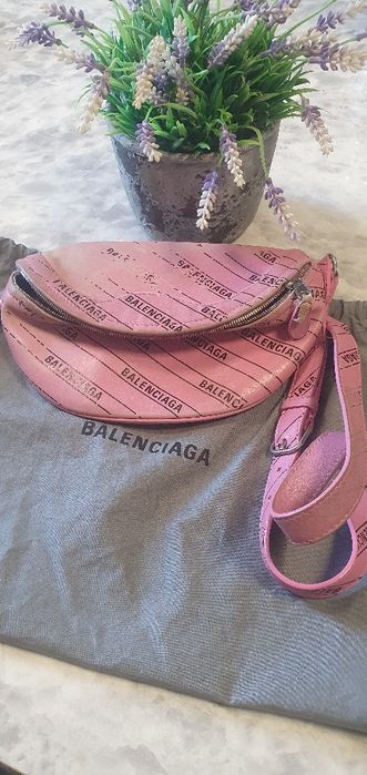 Nerka saszetka ze skóry Balenciaga