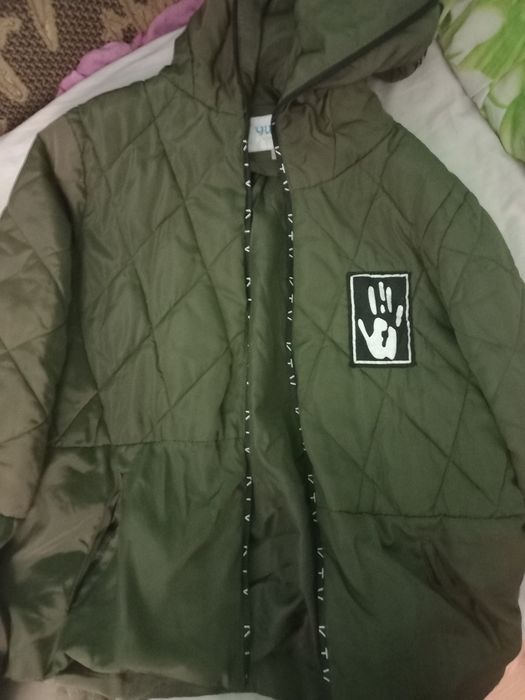 Куртка весняна для дівчинки