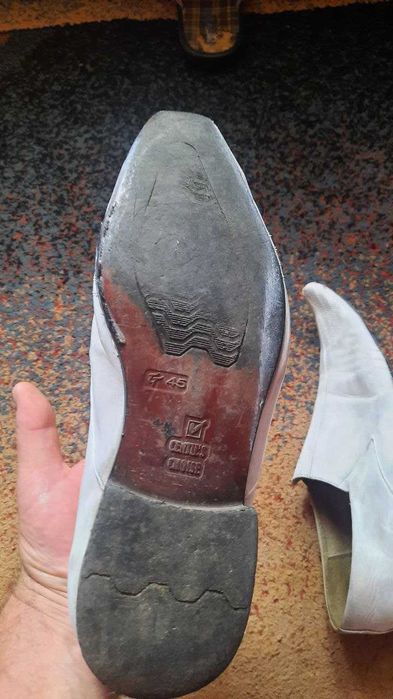 Продам чоловічі туфлі