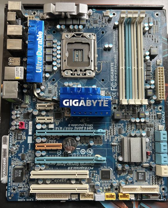 Gigabyte GA-EX58-UD3R — Socket LGA1366, Intel X58, Ultra Durable 3