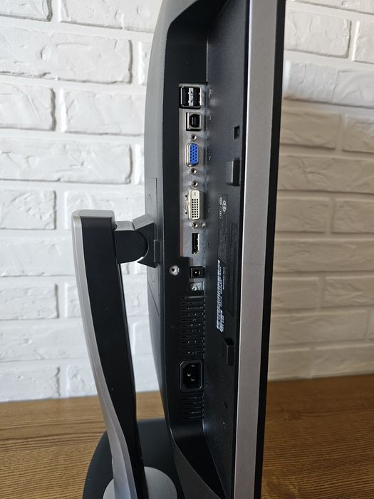 Монітор Dell U2312HMt