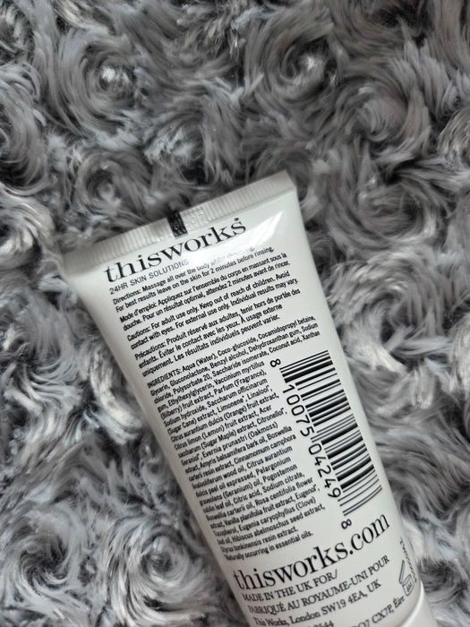 Żel do mycia ciała twarzy Perfect Body Smoothing Wash This Works 50 ml