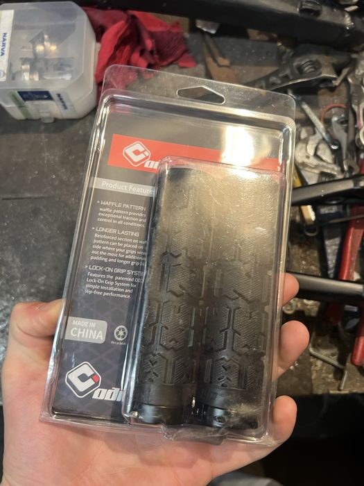 Nowe gripy odi rogue ( dartmoor chromag ns dh fr ht dirt enduro slope