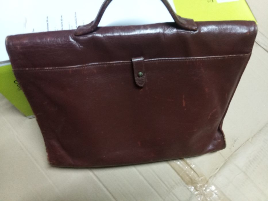 Mala em Couro, bem conservada