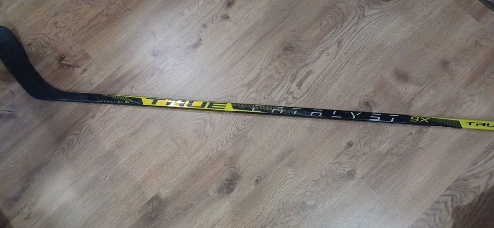 Хокейні ключки CCM BAUER Sherwood TRUE Warrior