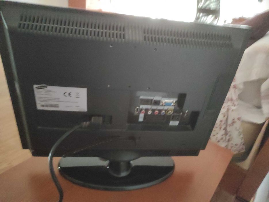 TV Samsung LCD 19 polegadas (0,47cm)