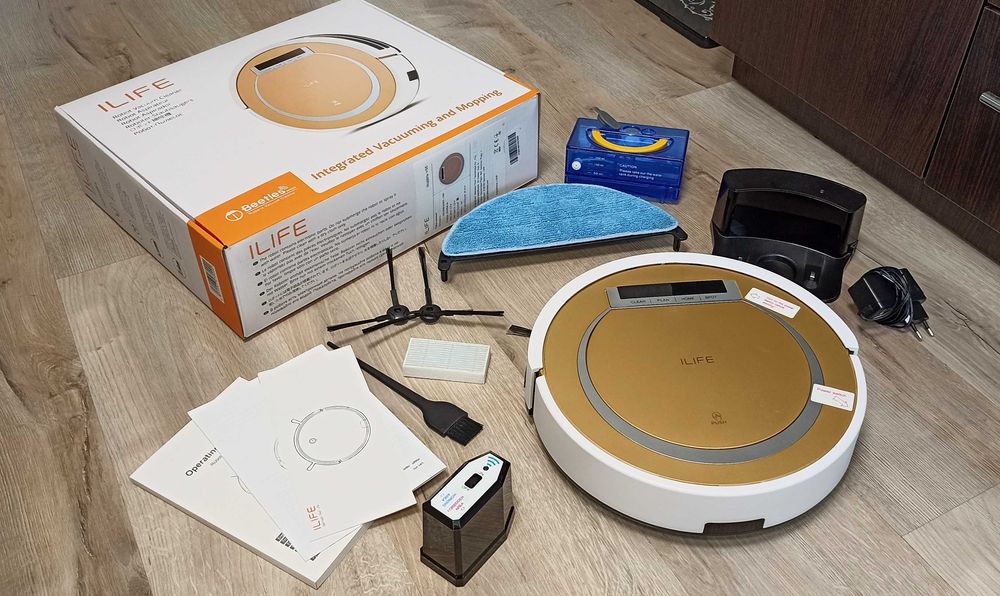 Робот Пылесос iLife V55 с функцией мытья полов Полный комплект Отличное состояние Пульт Управления
