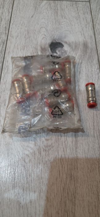 Złączki pneumatyczne 8mm (10 sztuk)