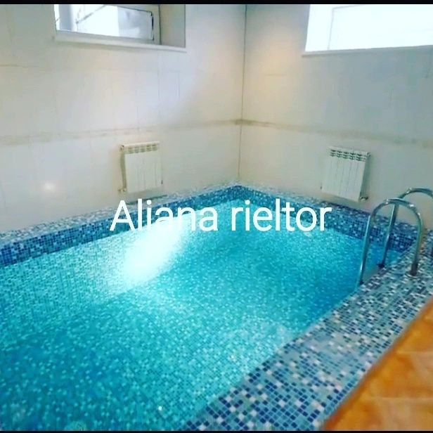 Будинок 350 м² біля моря • Генератор • Басейн • Великий підвал з сауно