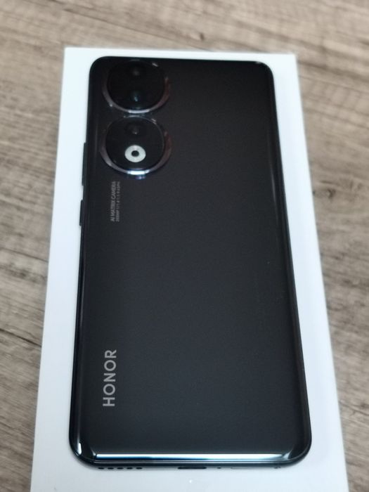 Смартфон  Huawei Honor 90  (8/256GB)