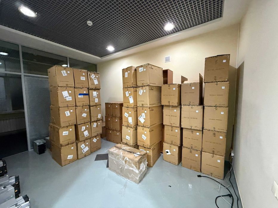 В наявності нові - Asic Antminer S19 82 Th, майнер, асік, 7007