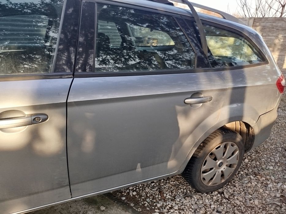 Mondeo MK4 kombi H8 drzwi kompletne lewe tył tylne stan bdb wysyłka