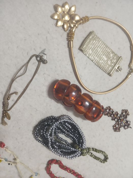 Lote de BIJUTERIAS