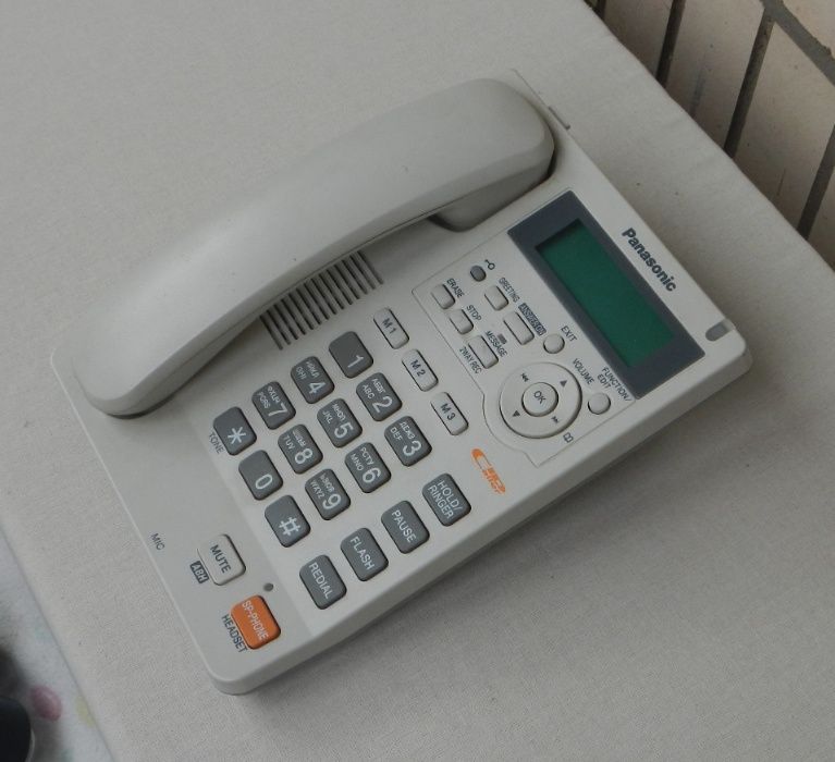 Телефон Panasonic 2570 с автоответчиком