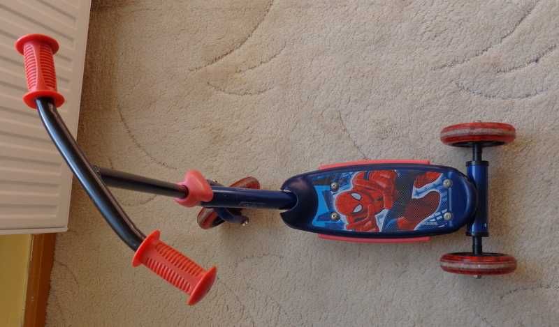 Hulajnoga z trzema kółkami Spieder Man, dla małego dziecka