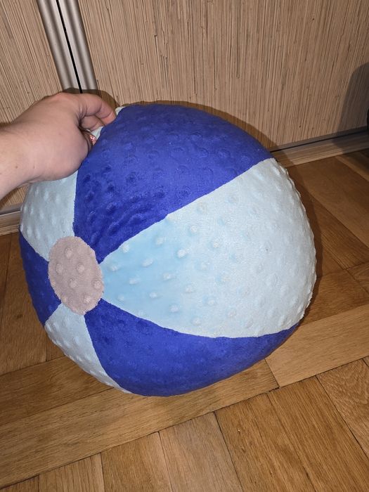Piłka pluszowa - puf handmade