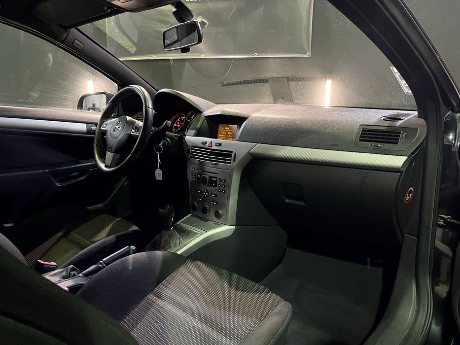 Opel Astra GTC 1.3 CDTI 90cv cx.6vel