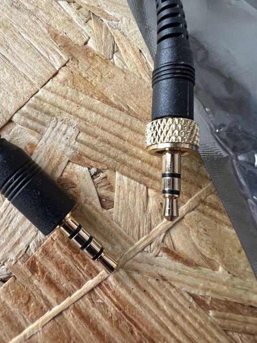 Saramonic SR-PMC 1  Kabel podłącz profesjony mikrofon do Iphone/ ipada