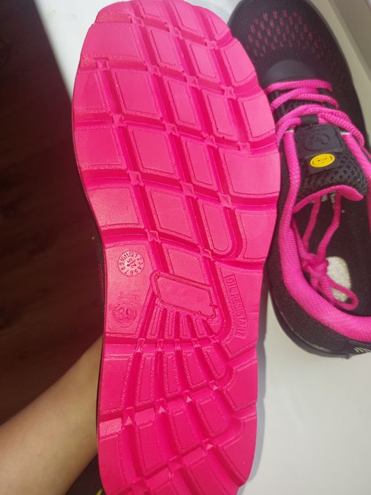 Nowe buty robotnicze