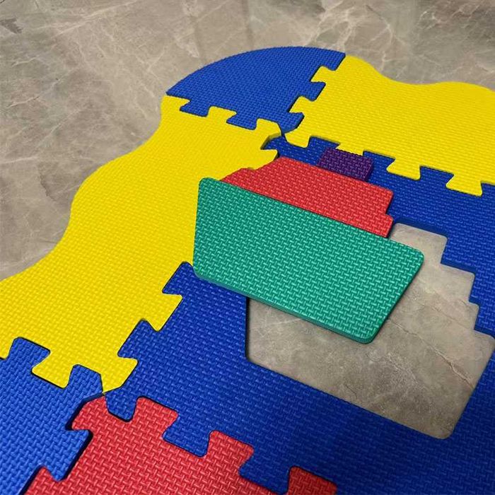 PUZZLE NOWE PIANKOWA kojec kolorowa mata