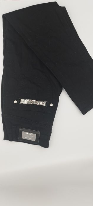 Spodnie damskie czarne Motivi