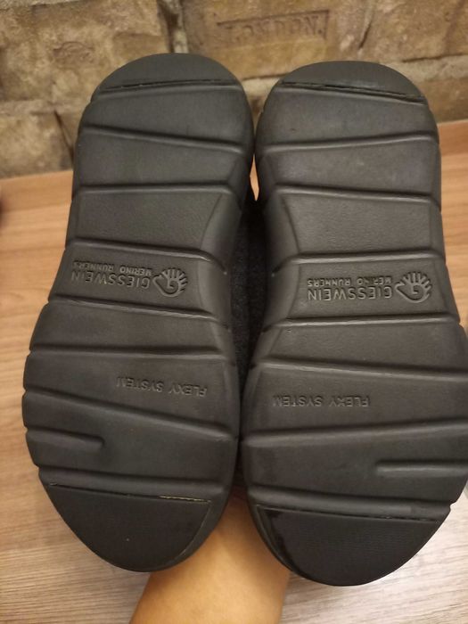 Кроссовки детские giesswein merino runners размер 28.