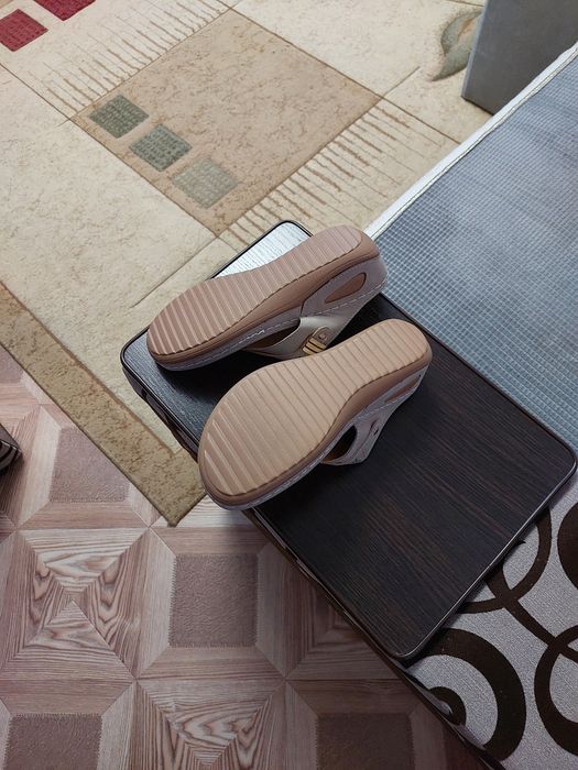 Жіночі літні босоніжки