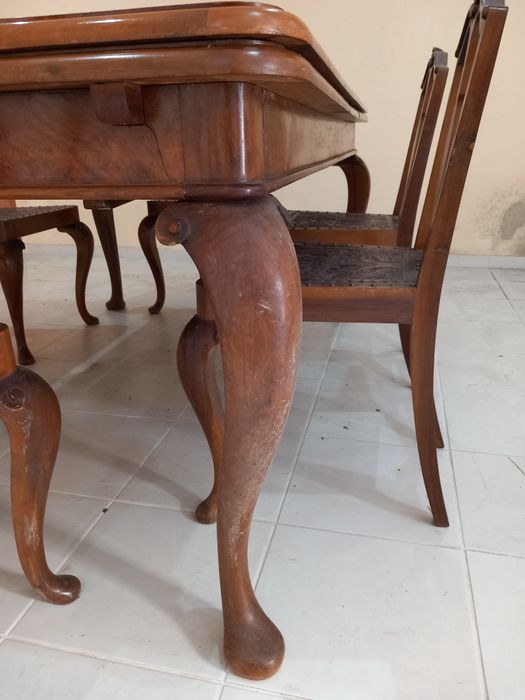 Mesa de  jantar.