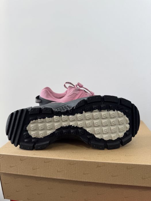 Кросівки жіночі Nike Zoom Vomero Roam Pink HQ2181-003