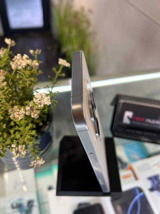 iPhone 16 Pro Max 1TB eSIM | стан 5/5 | Гарантія | Магазин