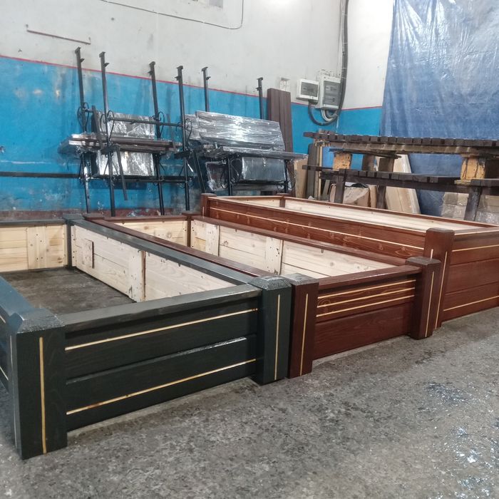 Пам'ятники надмогильник нагробок.