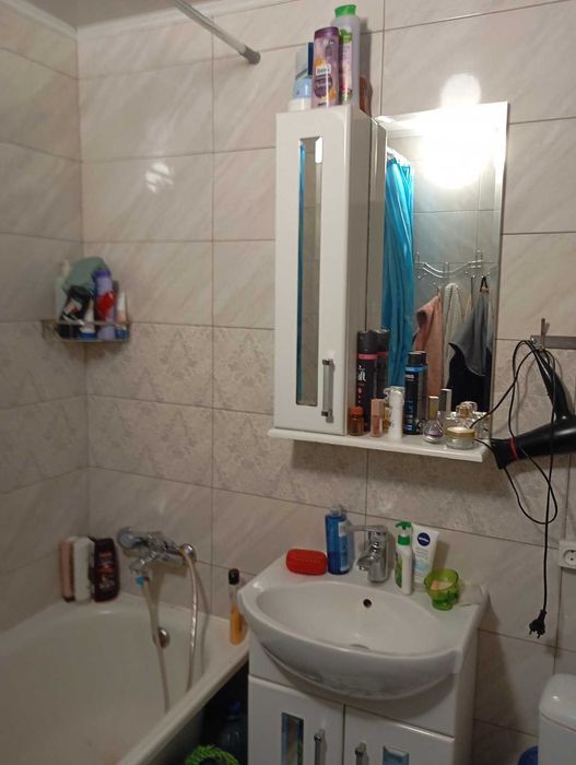 Продам 1к.квартиру-3/14"S=38М2"Ж/М"Фрунзенский"Заходи и живи.