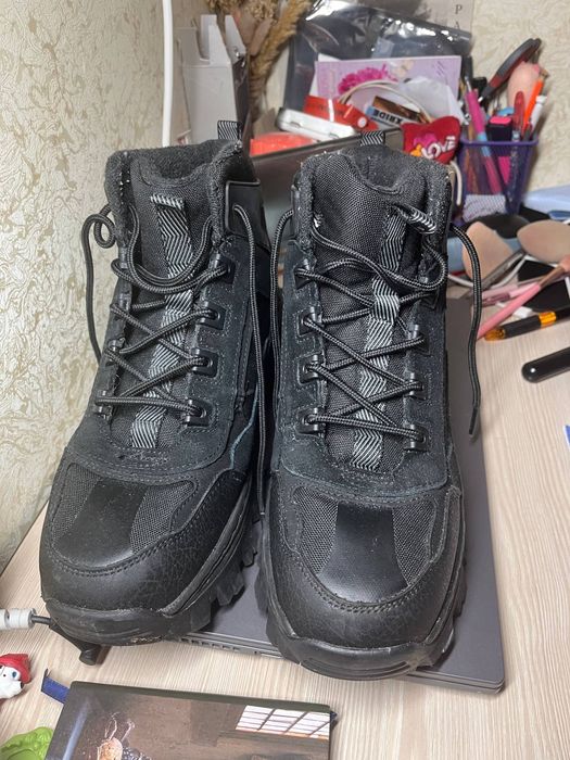 Зимове взуття sketchers