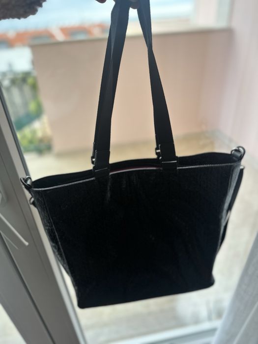 Mala tous preta como nova