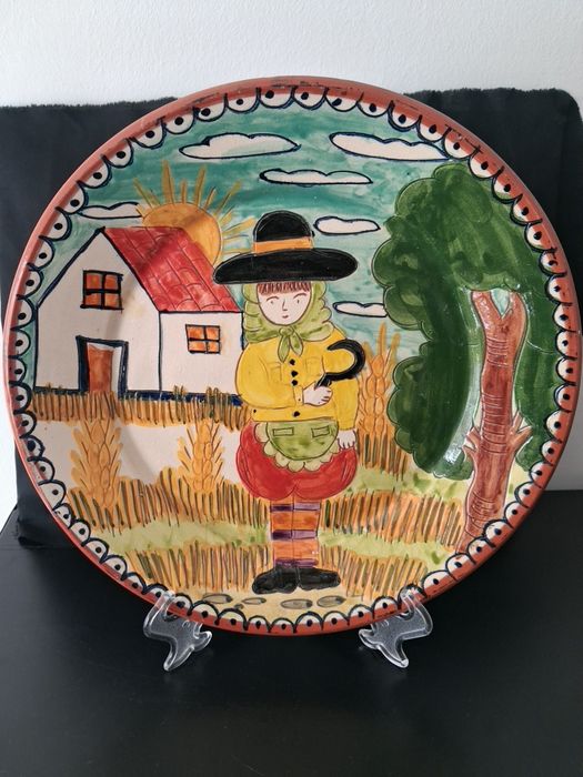 Loiça de barro: sopeira e dois pratos grandes