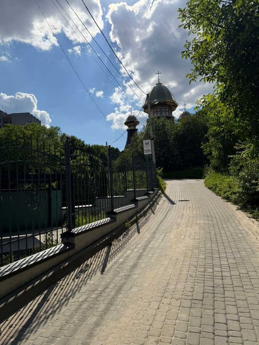 Продаж квартири Пасічна з пакромісцем. Львів