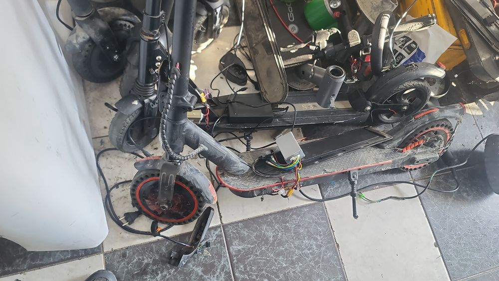 Ремонт електросамокатів, гіробордів