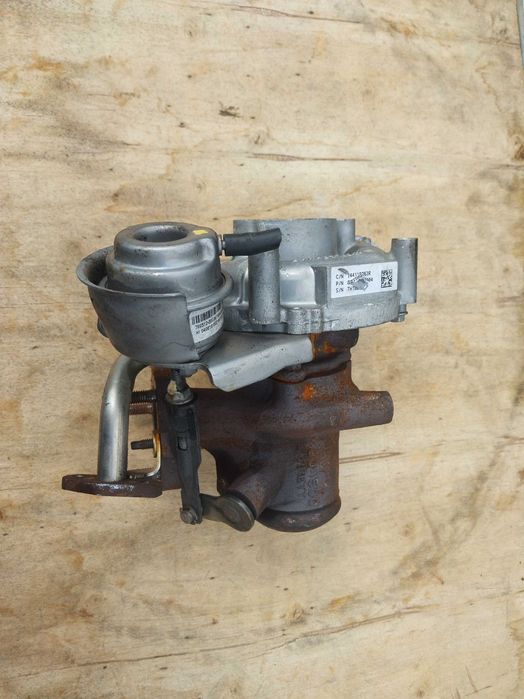 Turbina turbosprezarka  renault 1.5dci  820--116--4371  sprawna