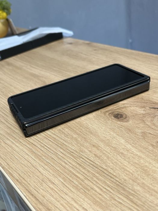 Ультратонкий карбоновый чехол Galaxy Z Fold 4