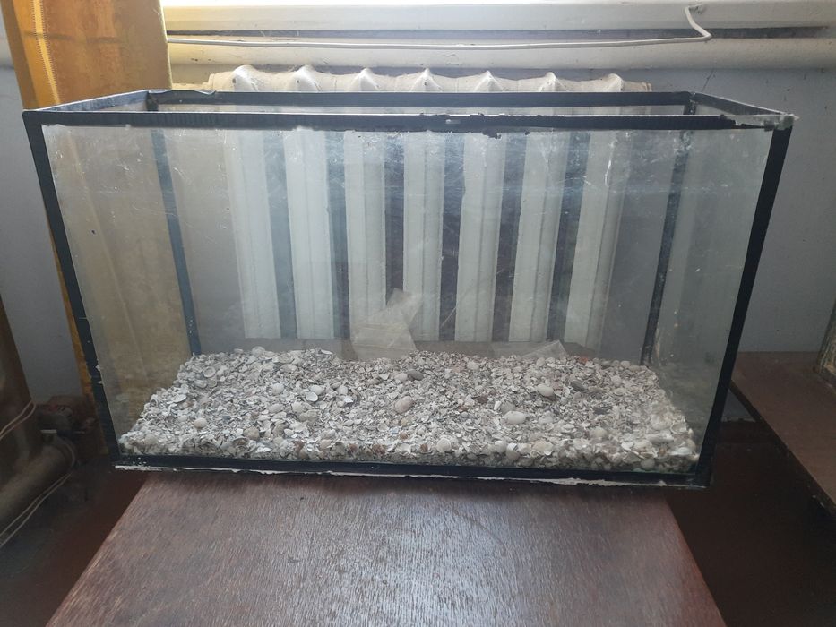 Аквариумы    для рыбок