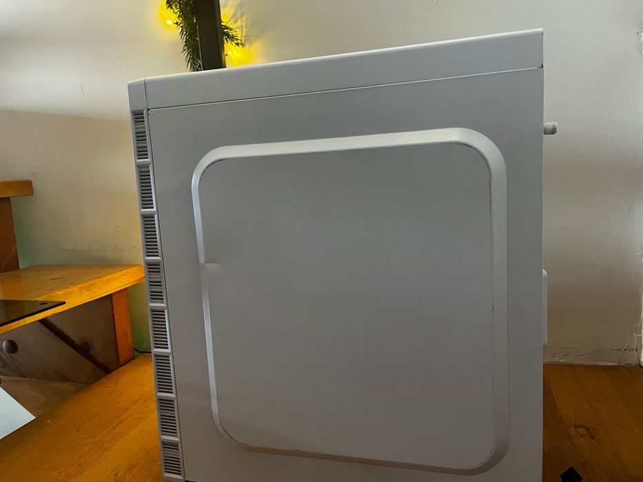 Obudowa do komputera stacjonarnego