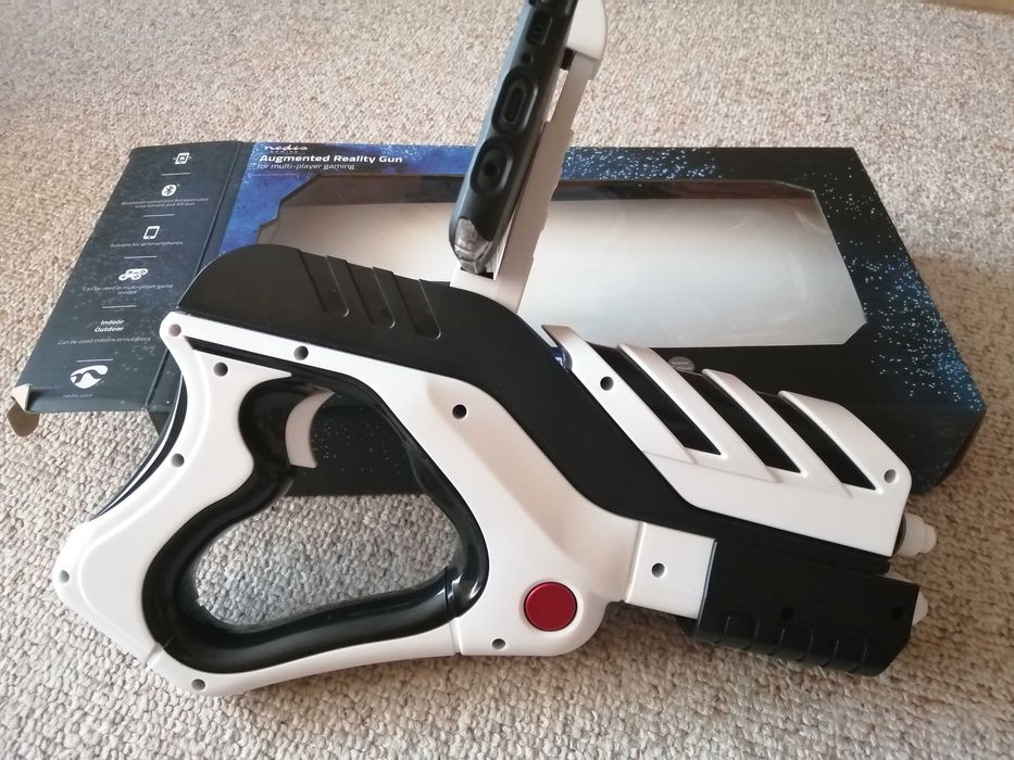 NOWY nteraktywny pistolet Augmented Reality do gry na smartfonie