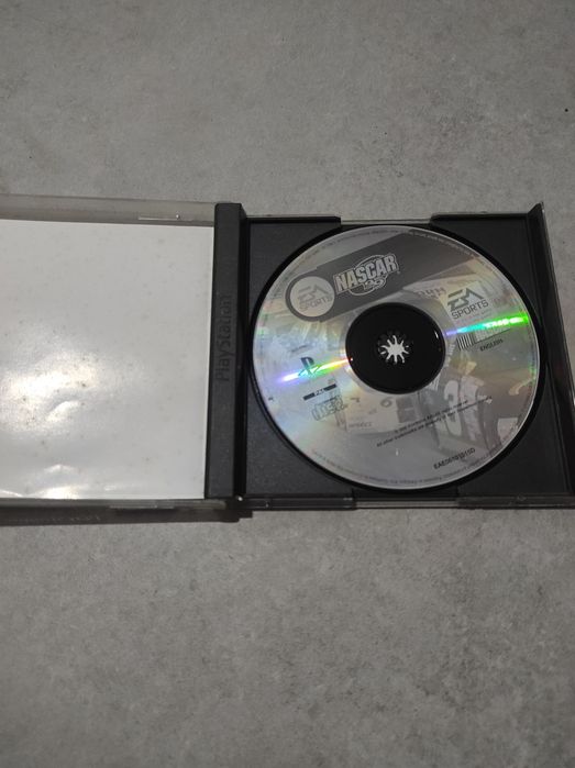 NASCAR 99 psx/ps1