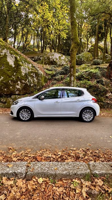 Peugeot 208 PureTech Allure 110cv