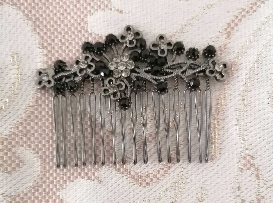 Красивое украшение на волосы прикраса для волосся заколка