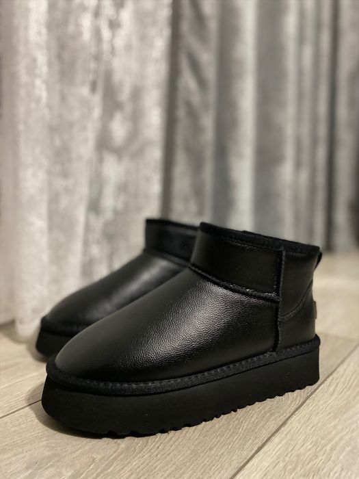 Жіночі уггі з натуральної замші, чорні, р.41