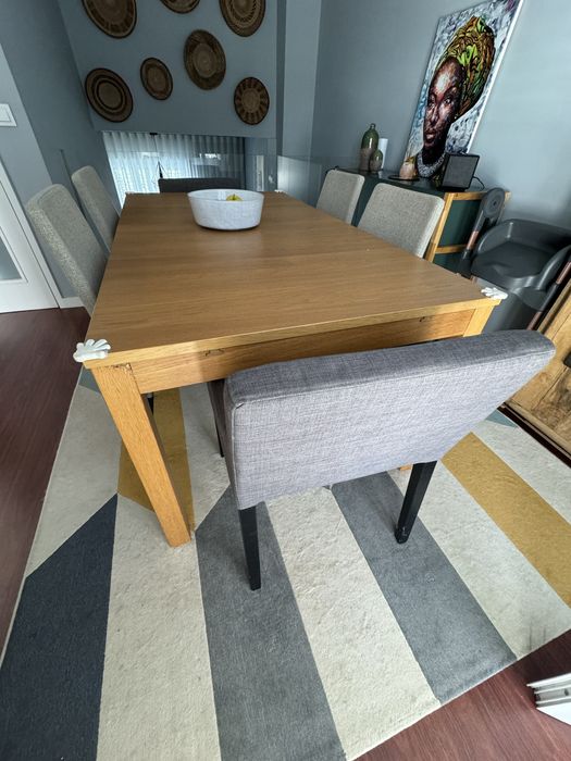 Mesa extensivel  + 4 Cadeiras