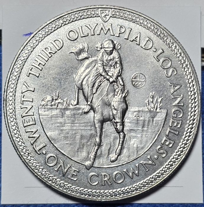 One crown 1984 BU