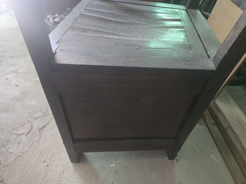 Cadeira sanitaria antiga em Madeira