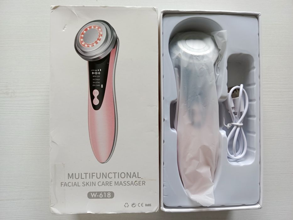 Masażer do twarzy